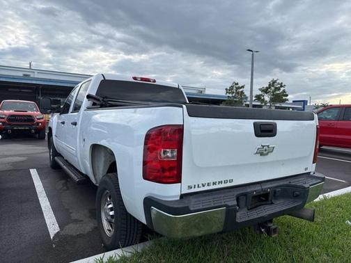 2009 Chevrolet Silverado 2500 LT Crew Cab
