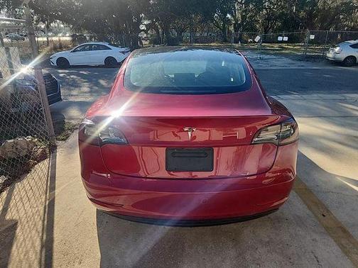 2022 Tesla Model 3 Standard Range