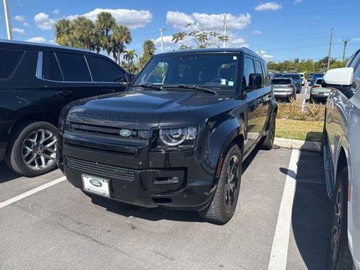 2022 Land Rover Defender X-Dynamic SE