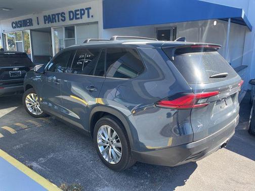 2024 Toyota Grand Highlander Platinum