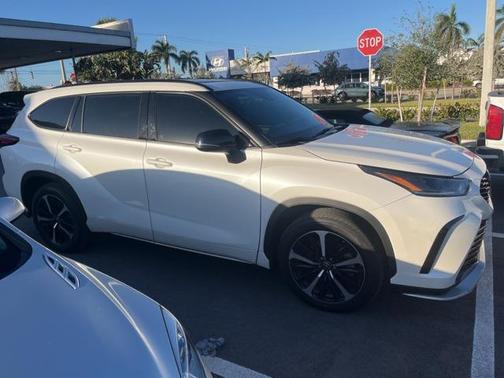 2021 Toyota Highlander XSE