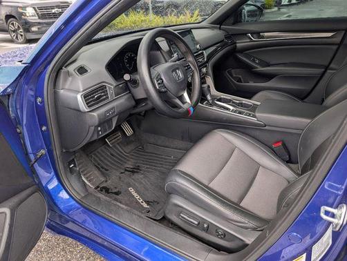 Still Night Pearl 2022 Honda Accord Sport 1.5T