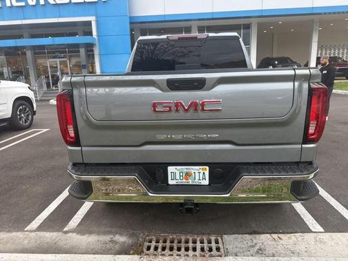 2025 GMC Sierra 1500 SLT