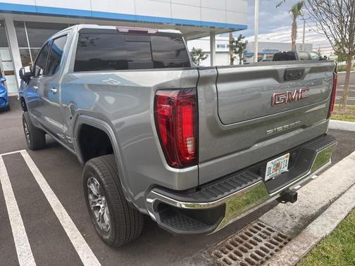 2025 GMC Sierra 1500 SLT