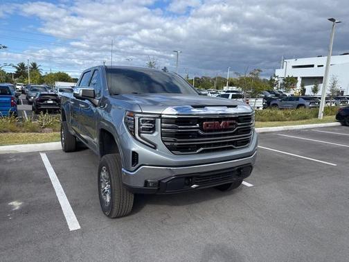 2025 GMC Sierra 1500 SLT
