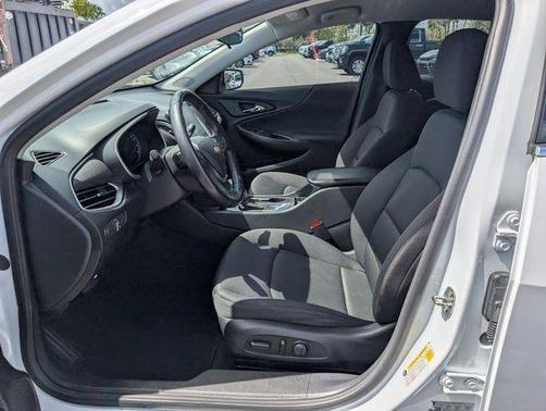 2021 Chevrolet Malibu RS