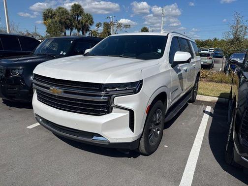 2023 Chevrolet Suburban LT