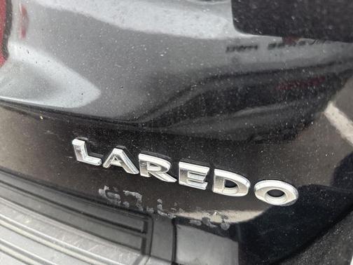 2016 Jeep Grand Cherokee Laredo