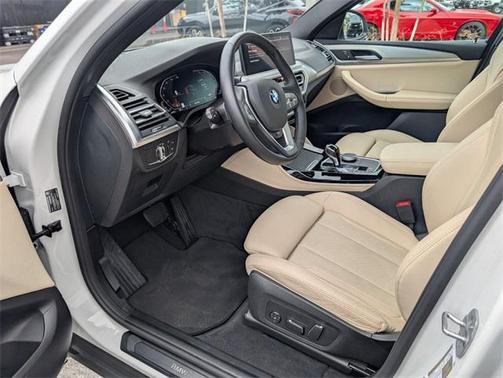 2025 BMW X4 xDrive30i