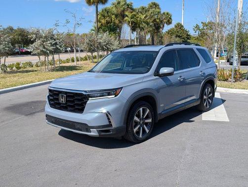 2024 Honda Pilot Touring 8-Passenger