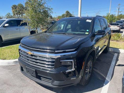 2024 Chevrolet Traverse LT