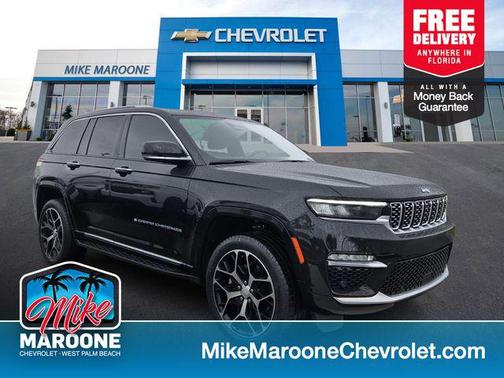 Diamond Black Crystal Pearlcoat 2022 Jeep Grand Cherokee 4xe Summit Reserve