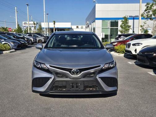 Celestial Silver Metallic 2024 Toyota Camry SE