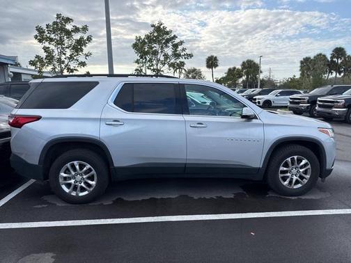 2020 Chevrolet Traverse LT