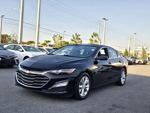 Mosaic Black Metallic 2023 Chevrolet Malibu LT