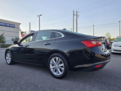 Mosaic Black Metallic 2023 Chevrolet Malibu LT