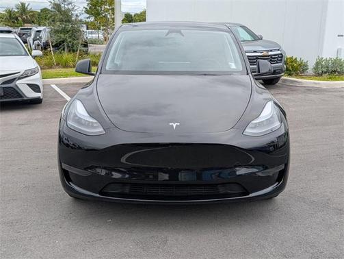 2025 Tesla Model Y Long Range