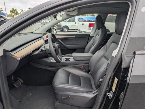 2025 Tesla Model Y Long Range