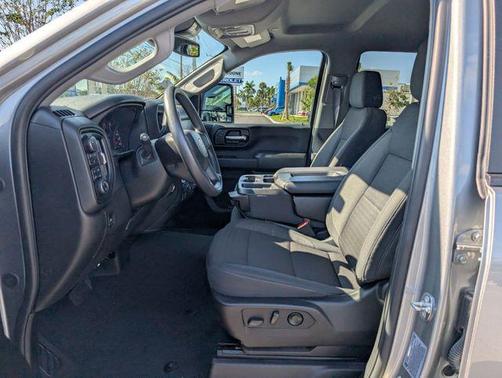 2024 Chevrolet Silverado 2500 Custom