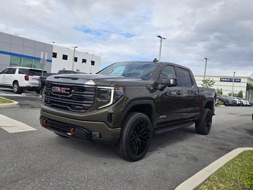 2024 GMC Sierra 1500 AT4