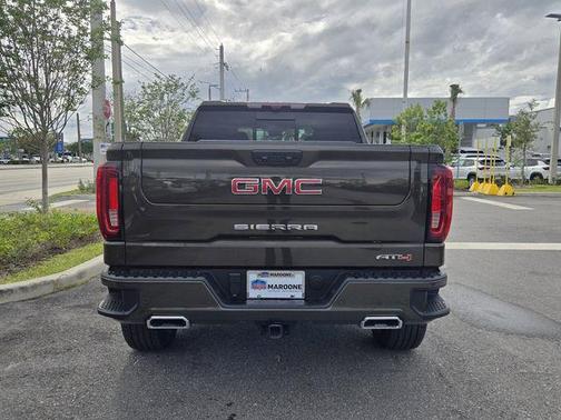 2024 GMC Sierra 1500 AT4