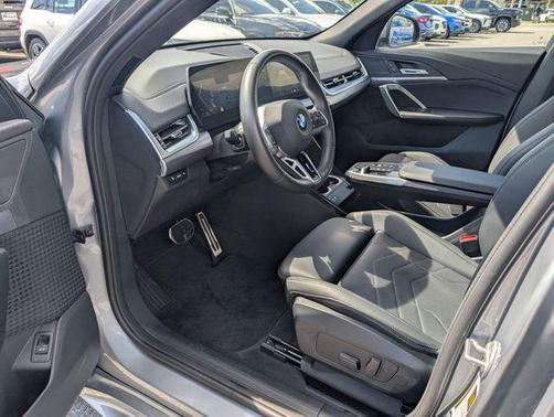 2025 BMW X2 xDrive28i