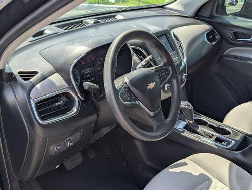 Mosaic Black Metallic 2020 Chevrolet Equinox LS