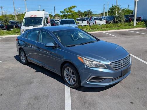 2016 Hyundai SONATA SE
