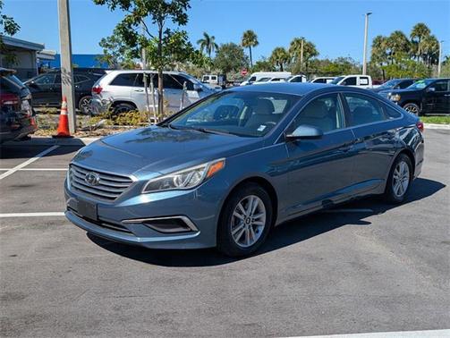 2016 Hyundai SONATA SE