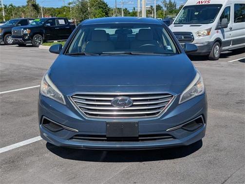 2016 Hyundai SONATA SE