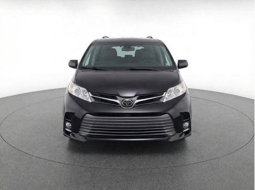 Midnight Black Metallic 2019 Toyota Sienna XLE Premium