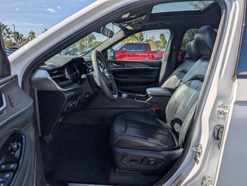 2023 Jeep Grand Cherokee L Overland