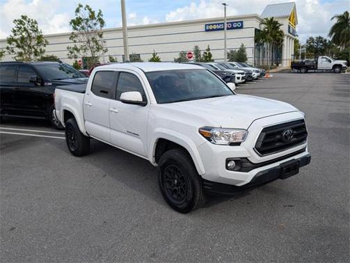 2022 Toyota Tacoma SR5