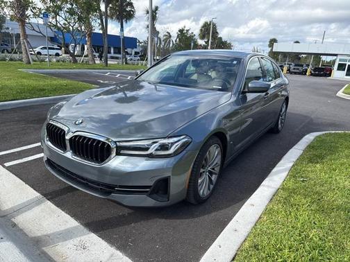2021 BMW 540 540i