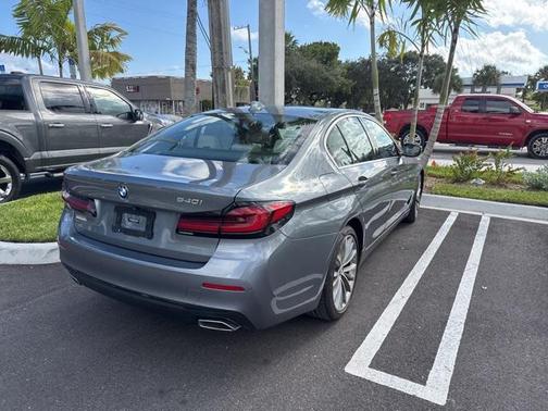 2021 BMW 540 540i