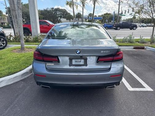2021 BMW 540 540i