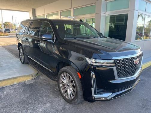 2023 Cadillac Escalade ESV Premium Luxury