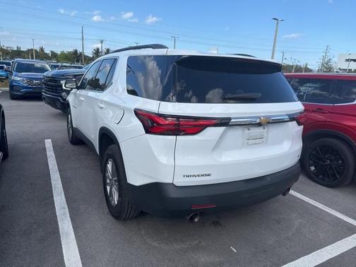 2023 Chevrolet Traverse LT