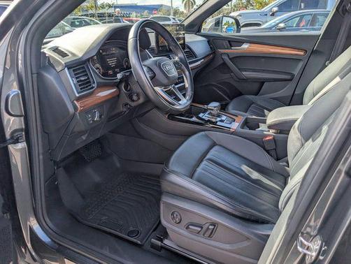 2023 Audi Q5 45 S line Premium