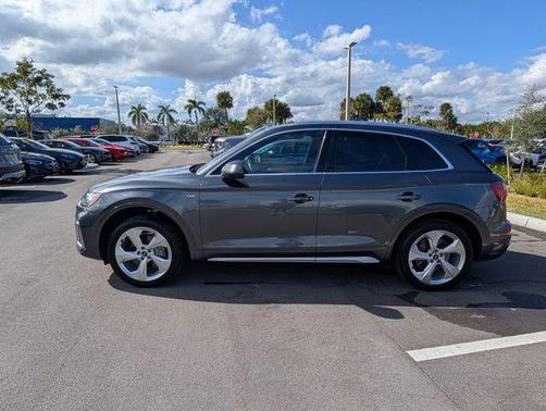 2023 Audi Q5 45 S line Premium