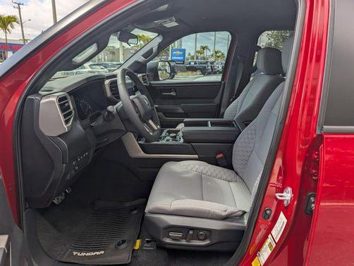 2025 Toyota Tundra SR5