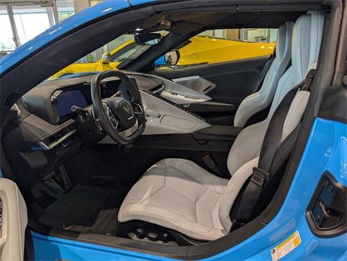 2022 Chevrolet Corvette Stingray w/2LT