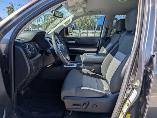 2017 Toyota Tundra SR