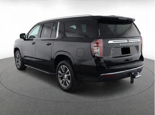 Black 2022 Chevrolet Suburban LT
