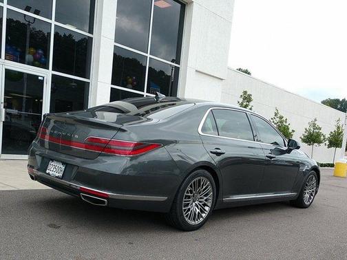 Photo 5 of 32 of 2021 Genesis G90 5.0 Ultimate