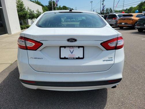 2014 Ford Fusion Hybrid SE