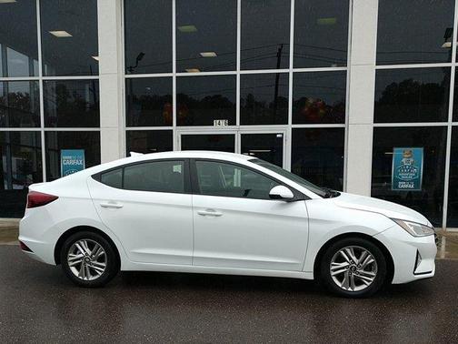 Photo 4 of 25 of 2020 Hyundai Elantra SEL