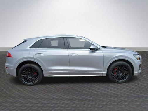 2019 Audi Q8 Prestige