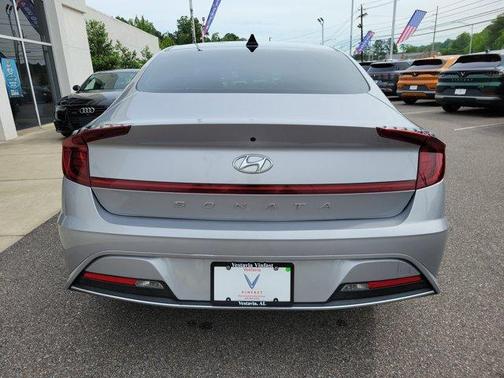2023 Hyundai SONATA SE