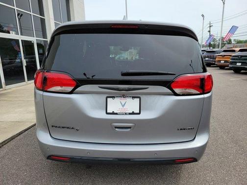 2020 Chrysler Pacifica Limited